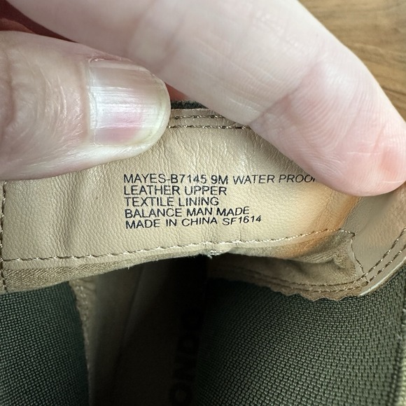 New NWOB Womens Blondo Waterproof Mayes Green Suede Chelsea Ankle Boots Size 9 M - Picture 8 of 8